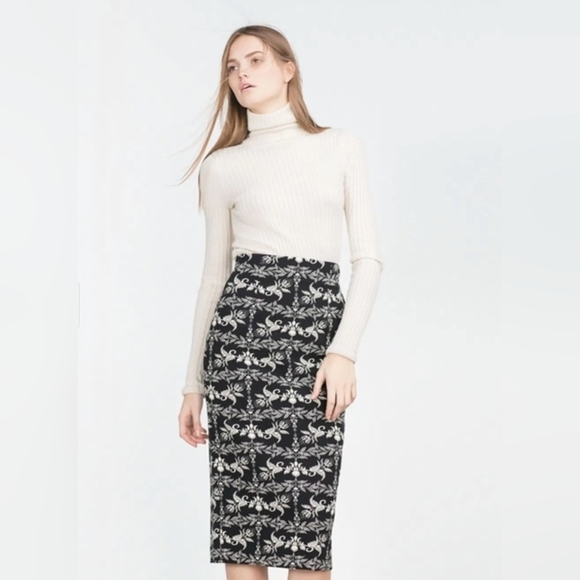 Zara Woman Patterned Black & White/Cream Pencil Skirt - Picture 1 of 10